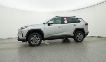 2024 Toyota RAV4 Hybrid XLE full