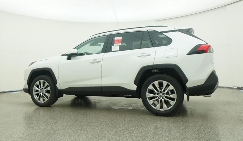 2024 Toyota RAV4 Limited full