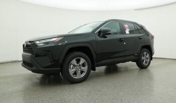 2024 Toyota RAV4 Hybrid XLE full