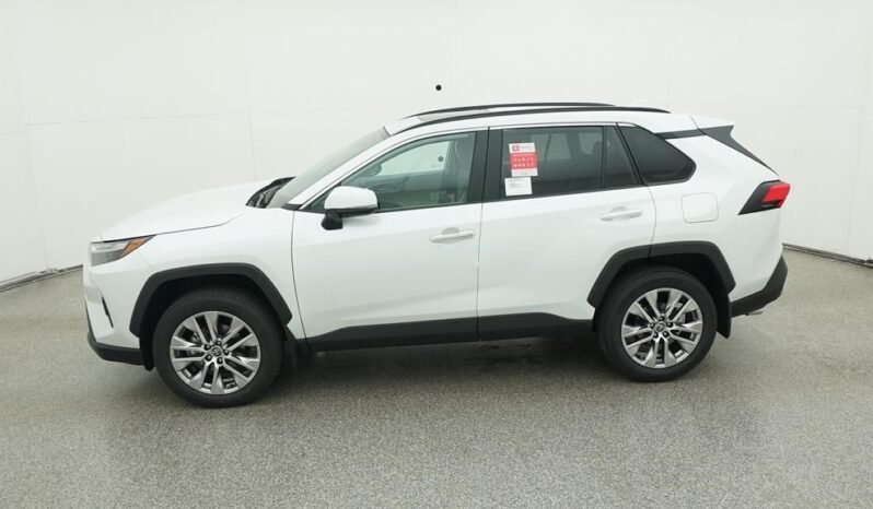 2024 Toyota RAV4 Limited full