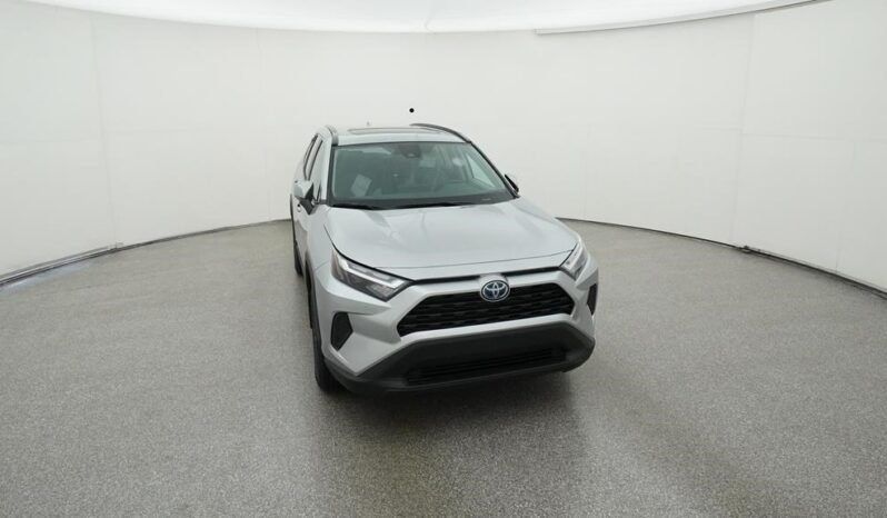 2024 Toyota RAV4 Hybrid XLE full