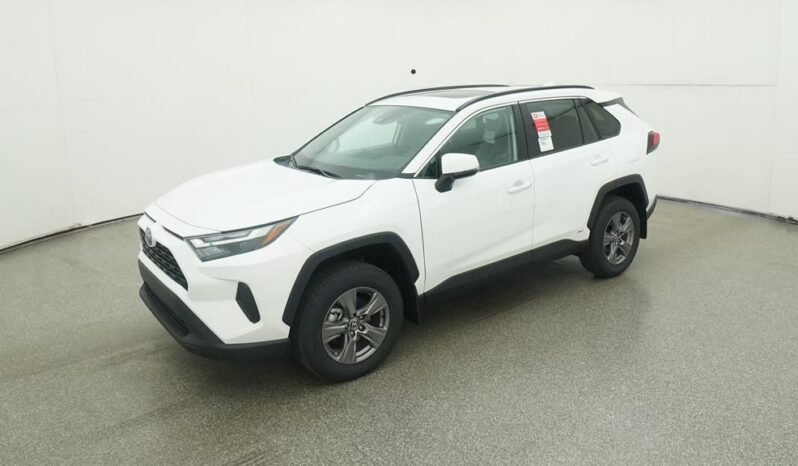 2024 Toyota RAV4 Hybrid XLE full