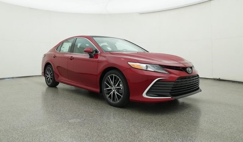 2024 Toyota Camry XLE V6 full