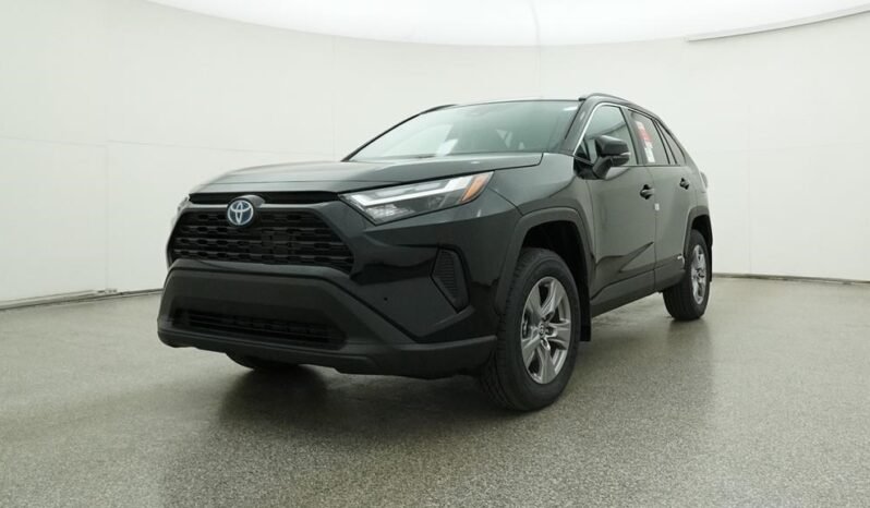 2024 Toyota RAV4 Hybrid XLE full