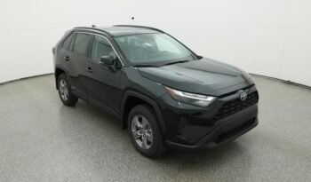 2024 Toyota RAV4 Hybrid XLE full