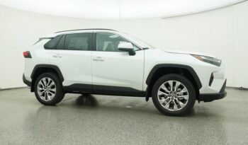 2024 Toyota RAV4 Limited full