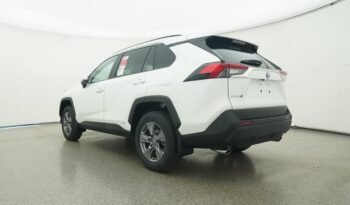 2024 Toyota RAV4 Hybrid XLE full