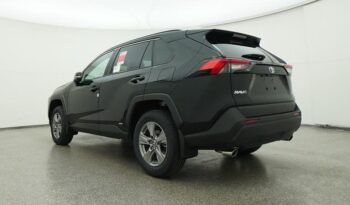 2024 Toyota RAV4 Hybrid XLE full